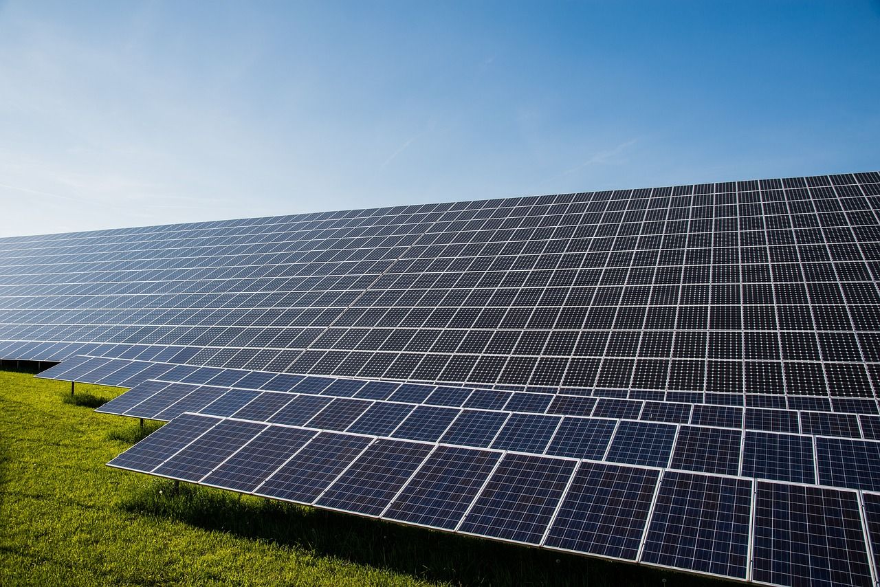 découvrez les enjeux et solutions de la transition énergétique pour un avenir durable et respectueux de l'environnement.
