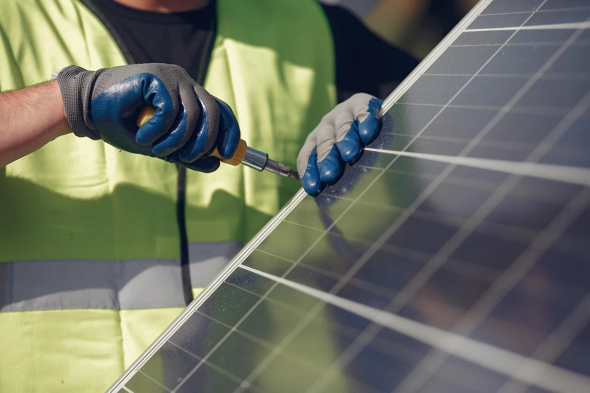 Les 6 étapes concrètes pour intégrer le solaire dans votre PME