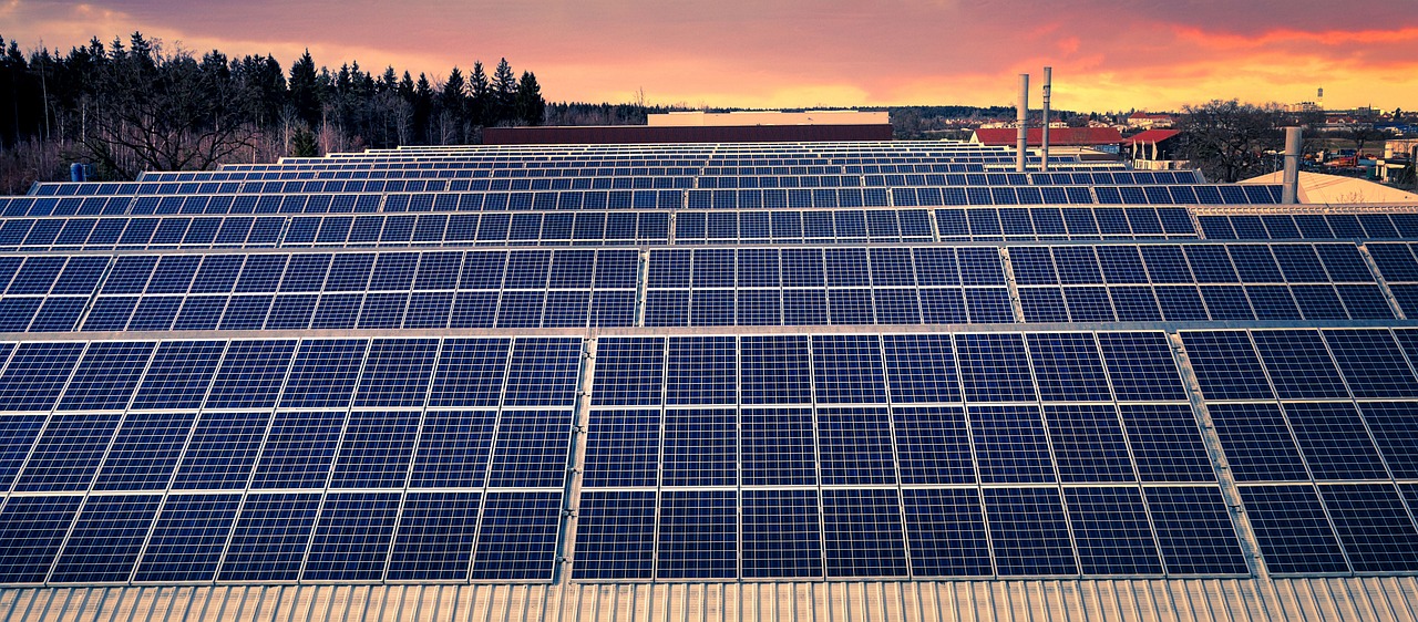 Polymantis met en place des installations solaires en Allemagne, contribuant à une réduction de plus de 750 tonnes de son empreinte carbone chaque année