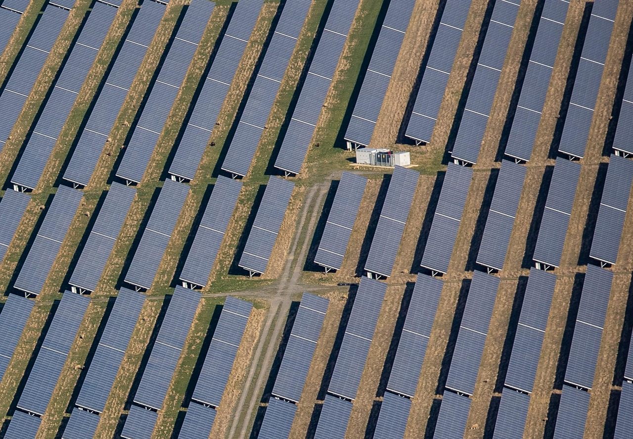 Pour un avenir durable : repensons l’énergie terrestre et revitalisons les sols en tant que puits de carbone