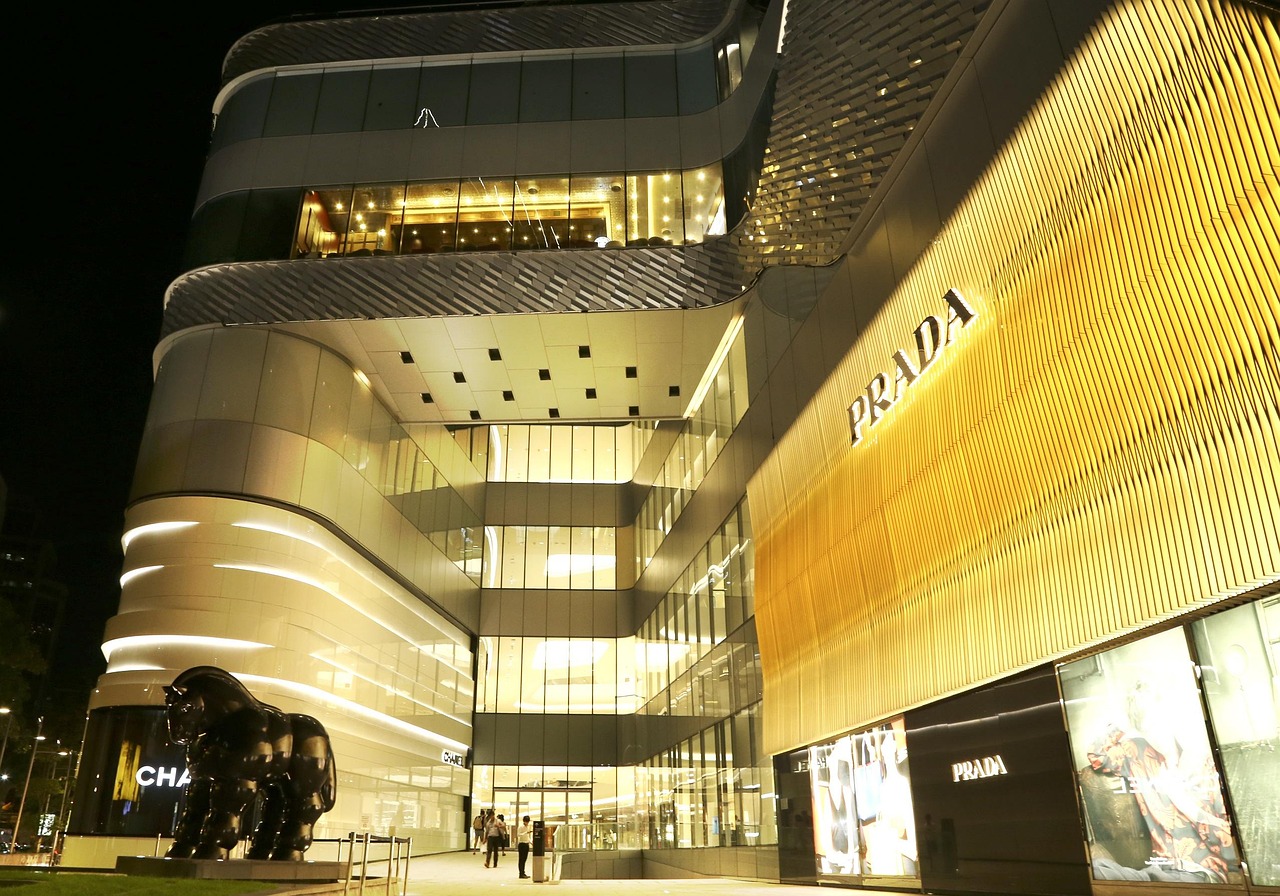 Prada s’associe à Bibliothèques sans Frontières pour enrichir le programme Sea Beyond