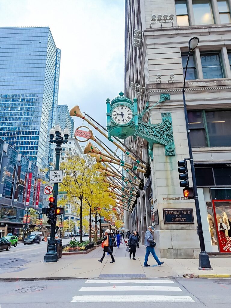 d&eacute;couvrez comment la modernisation transforme les entreprises et les technologies pour un avenir innovant et performant.